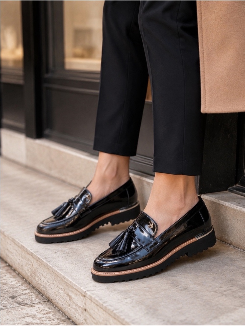 Franco Sarto Women’s Sz 10M Black Patent Leather Tassel Lug Sole Carolynn Loafer